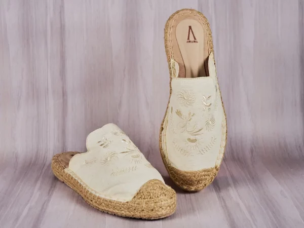 sandalia-espadrille-classic-bordado (1)